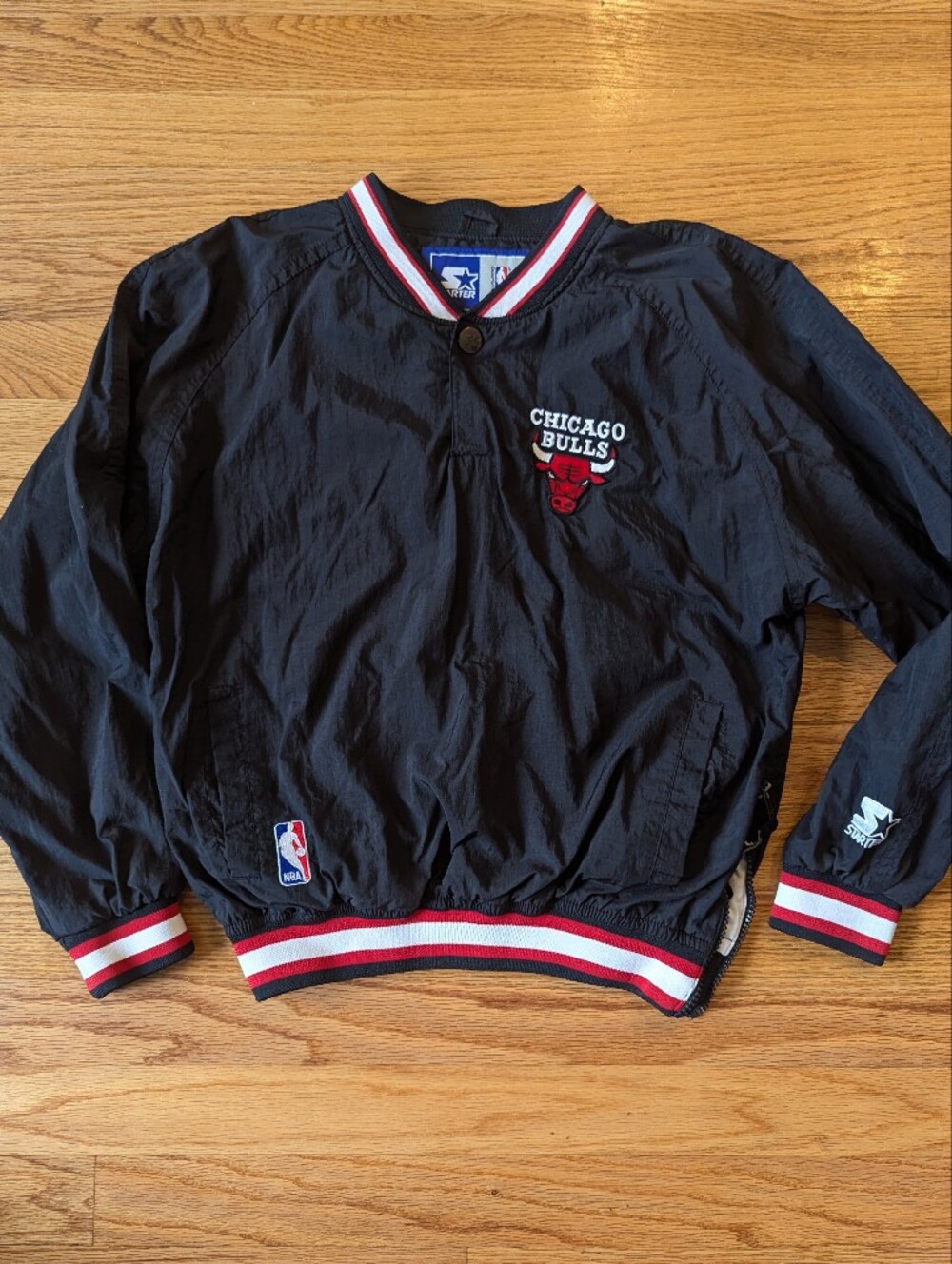 Vintage Youth Chicago Bulls Starter Jacket, M